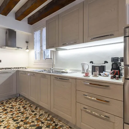 Apartman Tolentini Canal View & Terrace By Wonderful Italy Velence