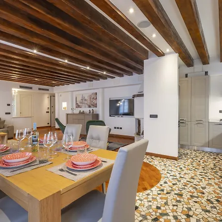 Apartman Tolentini Canal View & Terrace By Wonderful Italy