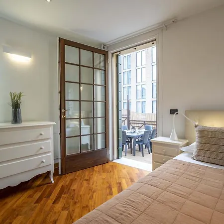 Apartment Tolentini Canal View & Terrace By Wonderful Italy *