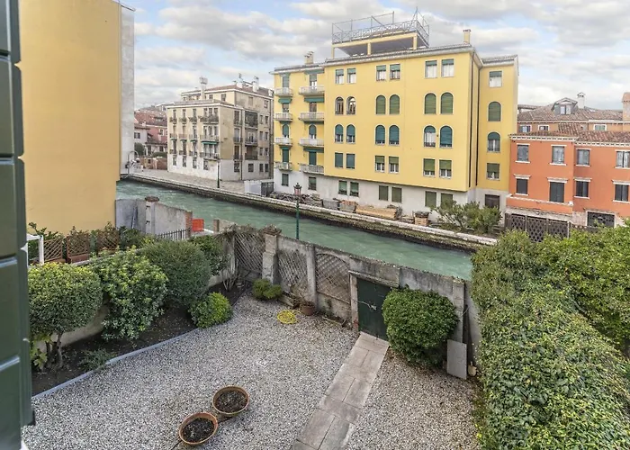 Tolentini Canal View & Terrace By Wonderful Italy Apartamento Veneza