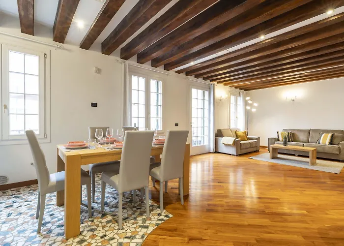 Tolentini Canal View & Terrace By Wonderful Italy Apartamento Veneza